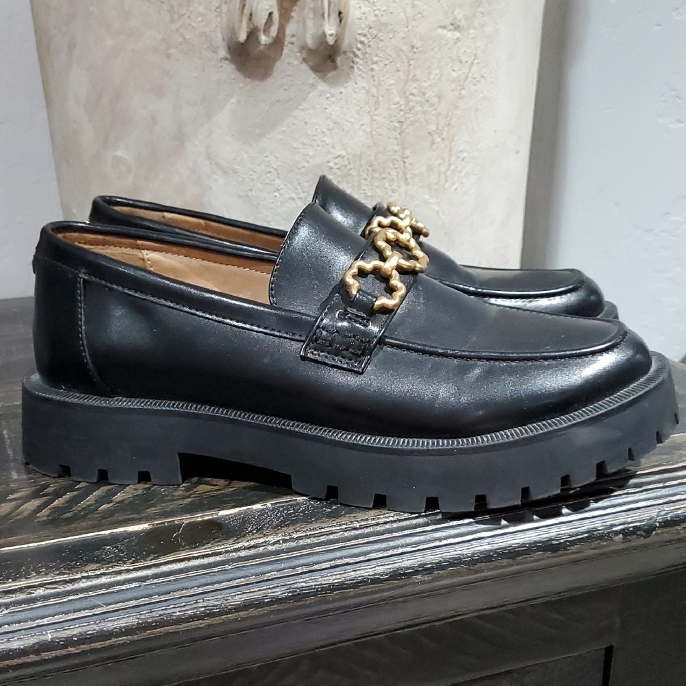 Y2K Sam & Libby Black Loafers with Gold Accent